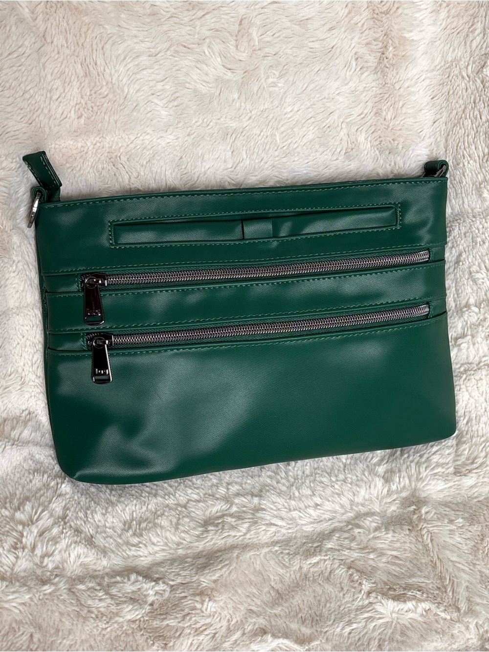 EUC Lug Waltz Satin Luxe VL Crossbody Bag, Wickedly Green - Picture 2 of 6